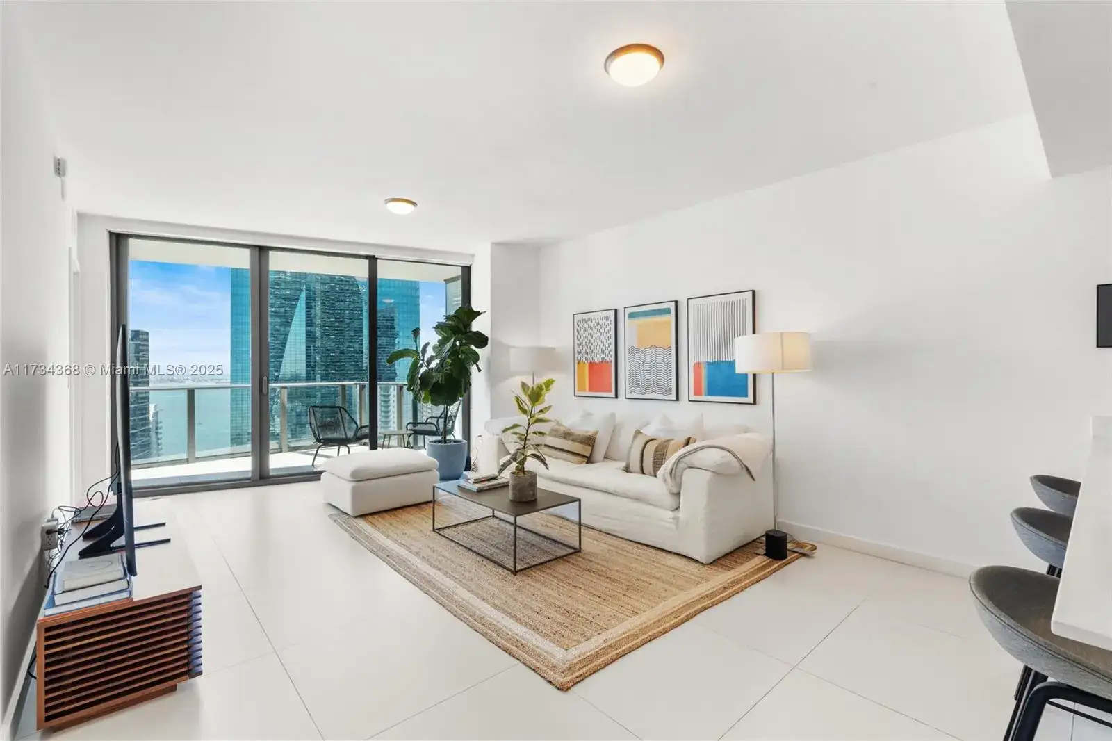 1300 S Miami Ave # 2803, Miami FL 33130 photo 2