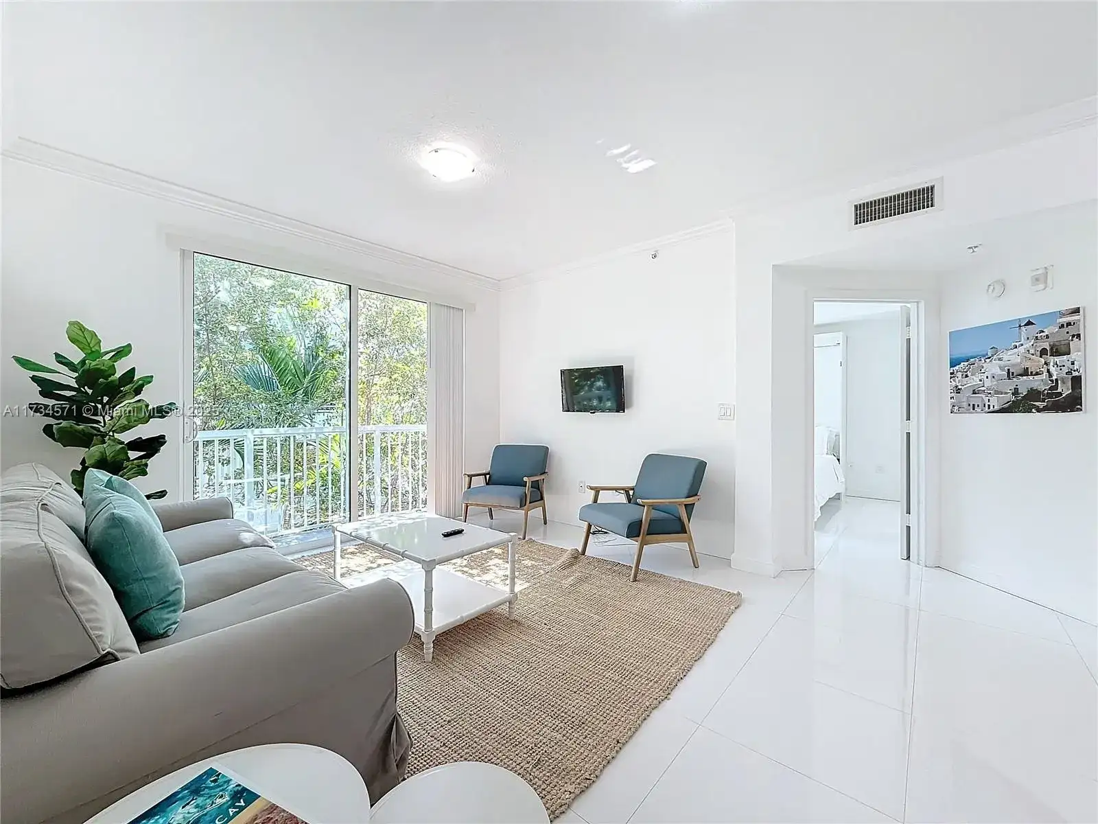 9172 Collins Ave # 414, Surfside FL 33154 photo 2