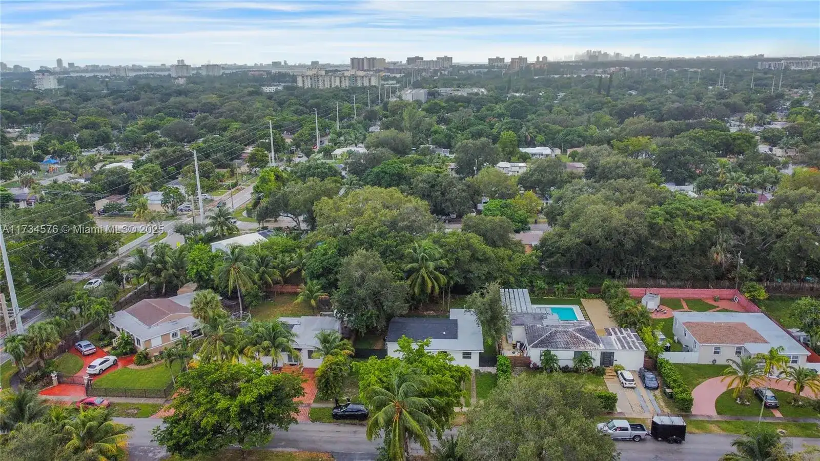1570 NE 142nd St, North Miami FL 33161 photo 3