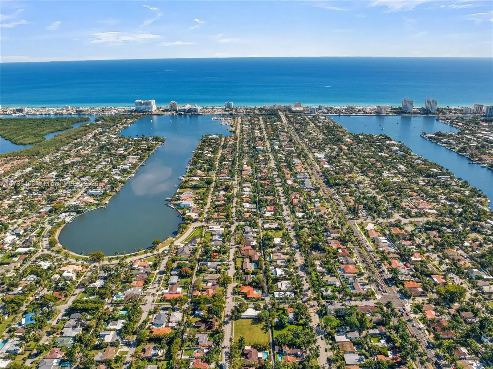 1312 Polk St, Hollywood FL 33019 photo 2
