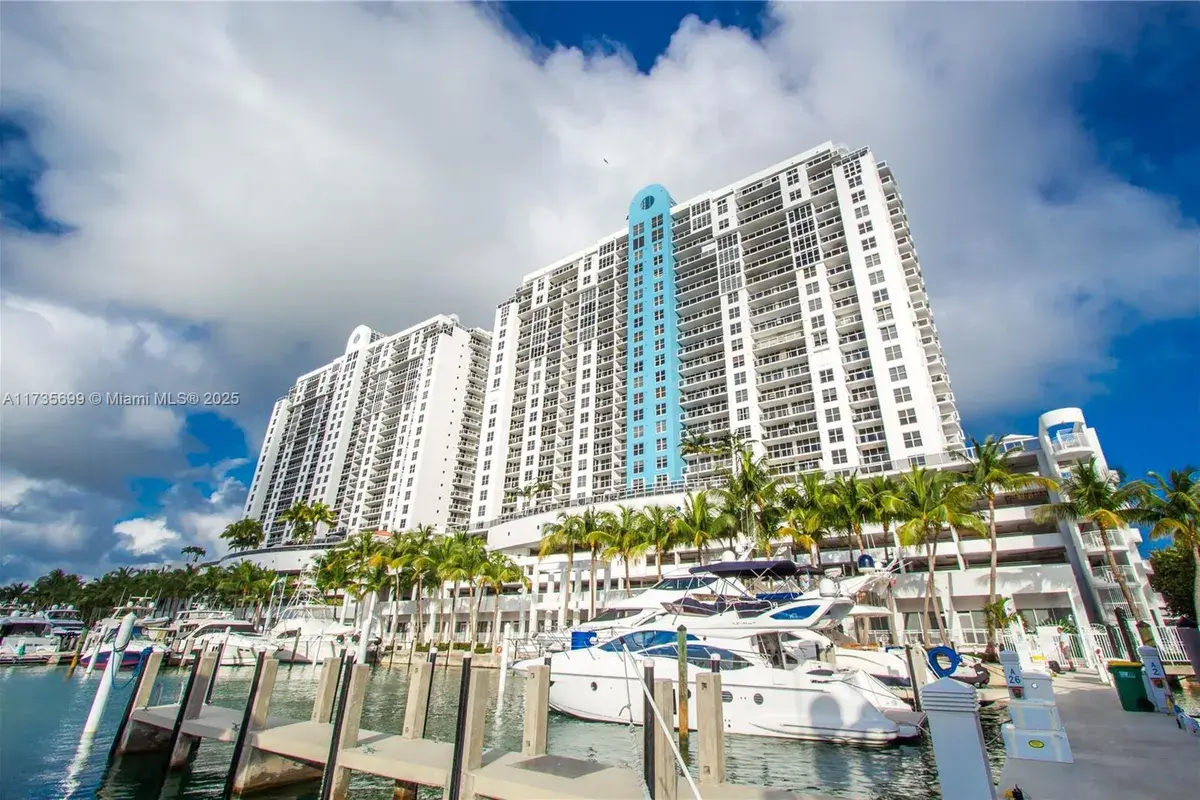 1800 Sunset Harbour Dr # 701, Miami Beach FL 33139