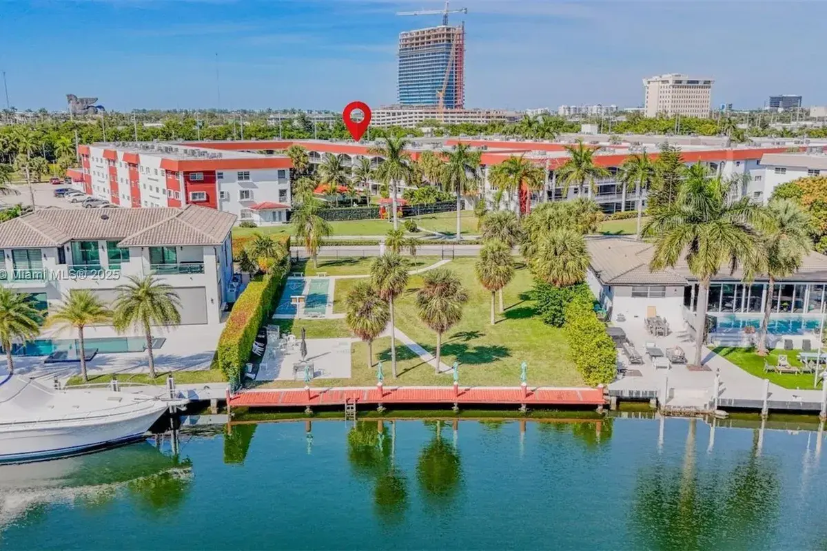 580 Egret Dr # 119, Hallandale Beach FL 33009