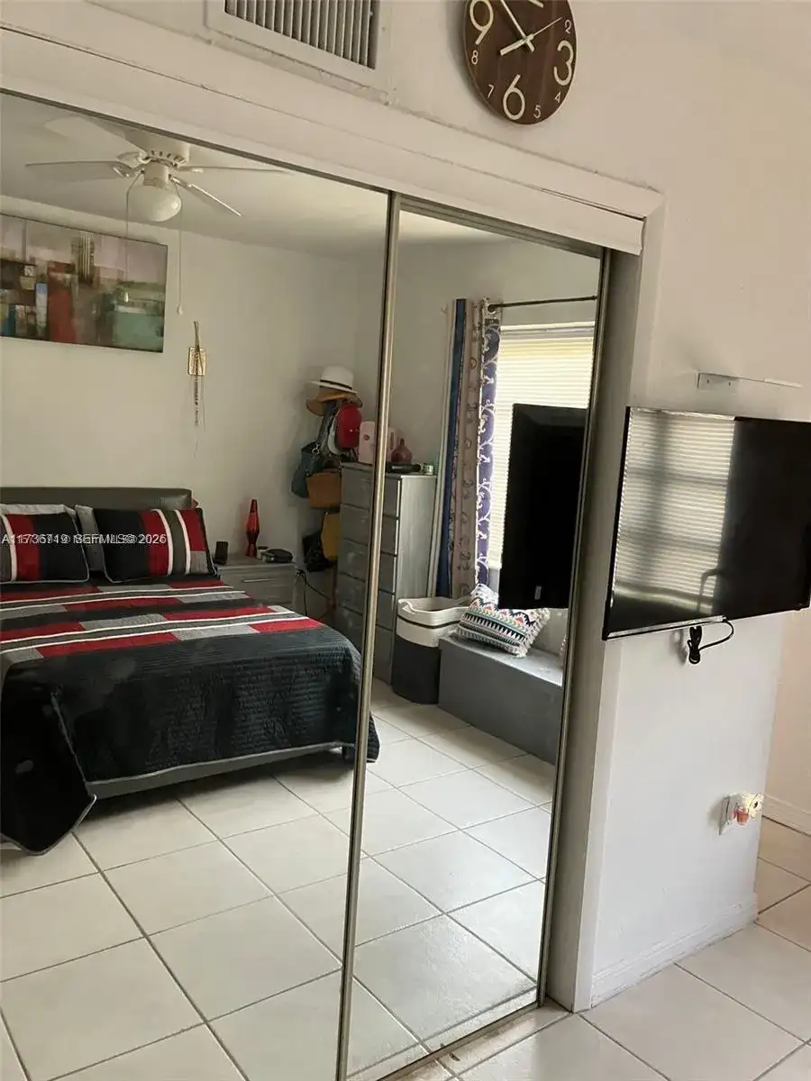 383 E 4th Ave # 8, Hialeah FL 33010 photo 2