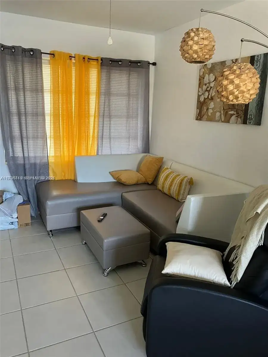 383 E 4th Ave # 8, Hialeah FL 33010 photo 4