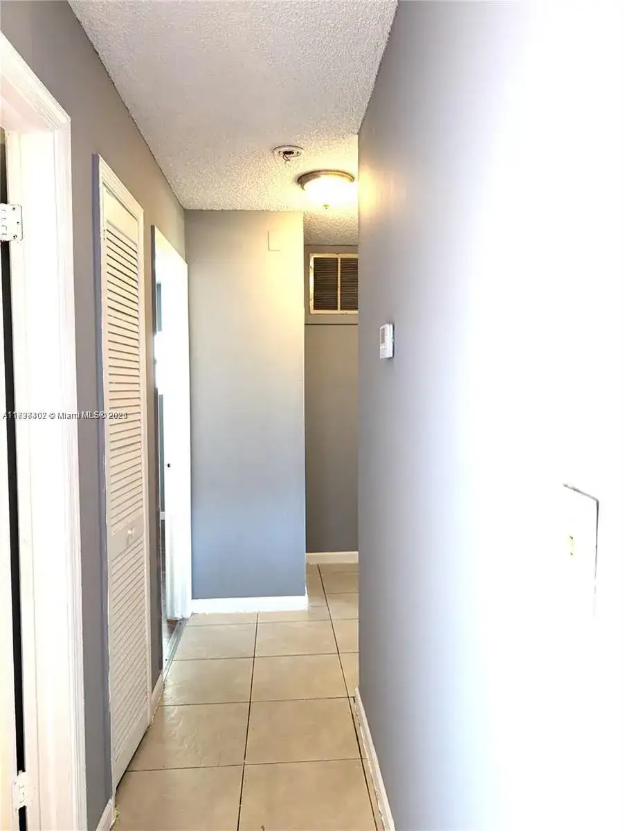 7871 SW 3rd Ct, North Lauderdale FL 33068 photo 4