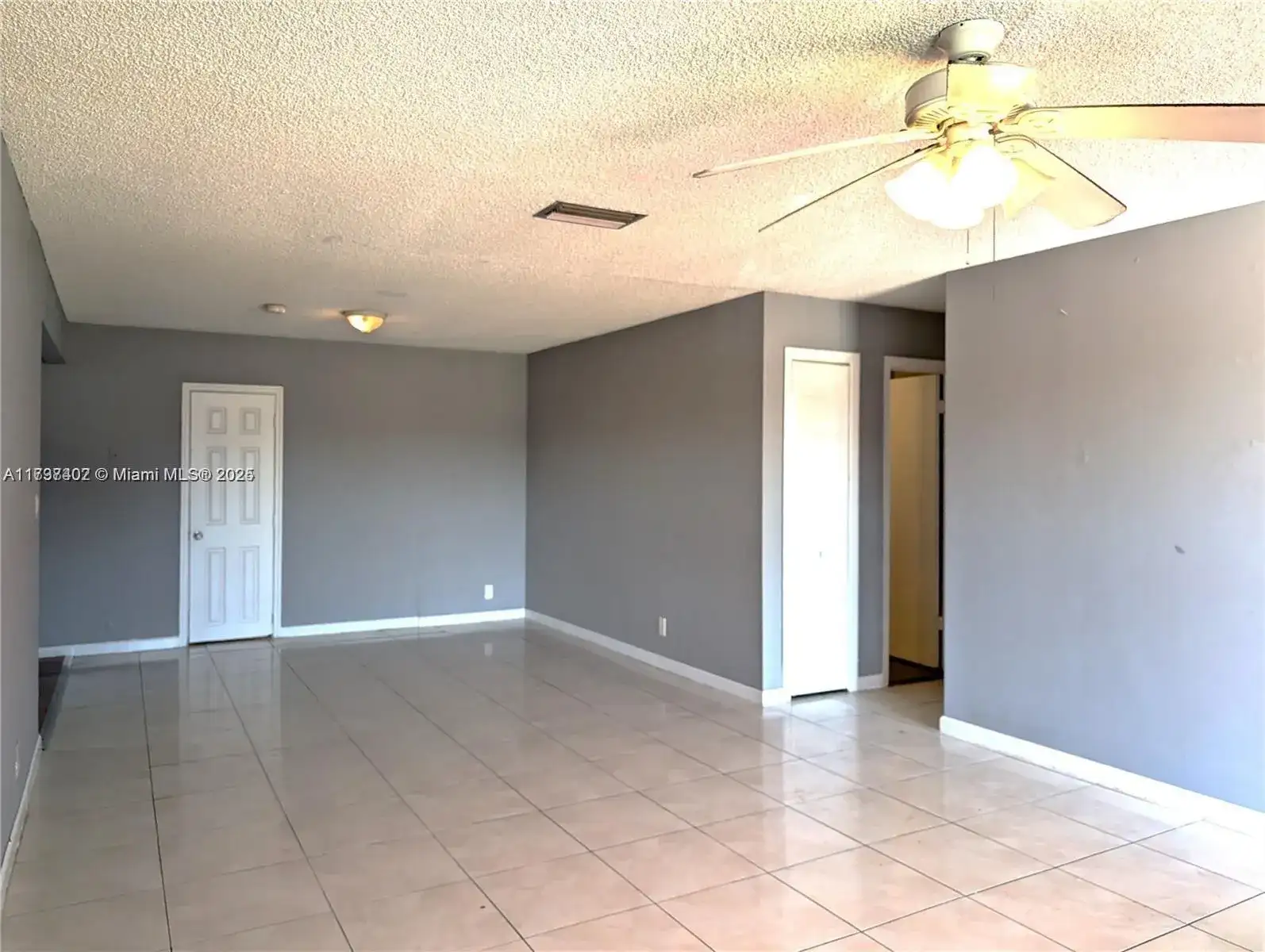 7871 SW 3rd Ct, North Lauderdale FL 33068 photo 5