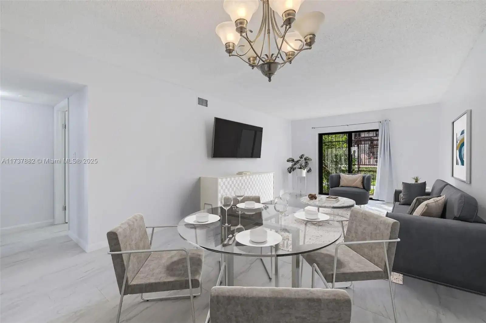 1121 SW 105th Ave # 301, Miami FL 33174 photo 2