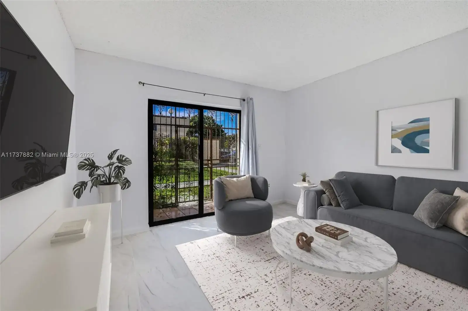 1121 SW 105th Ave # 301, Miami FL 33174 photo 3