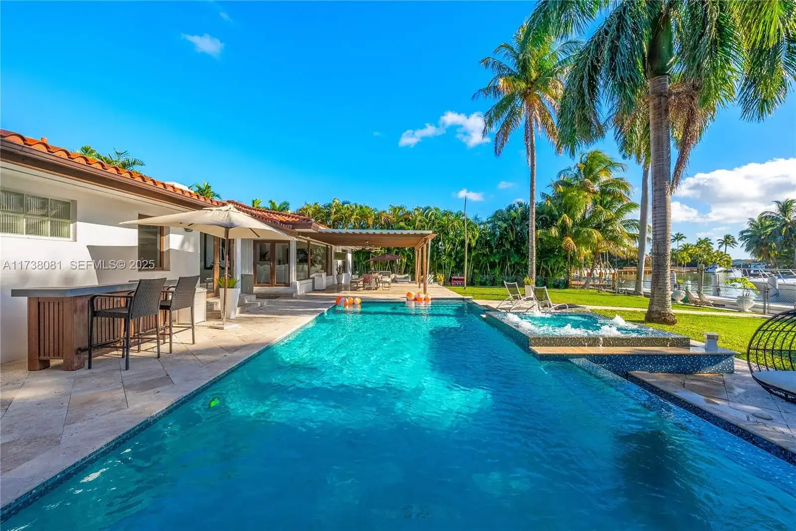 1070 Belle Meade Island Dr, Miami FL 33138 photo 2