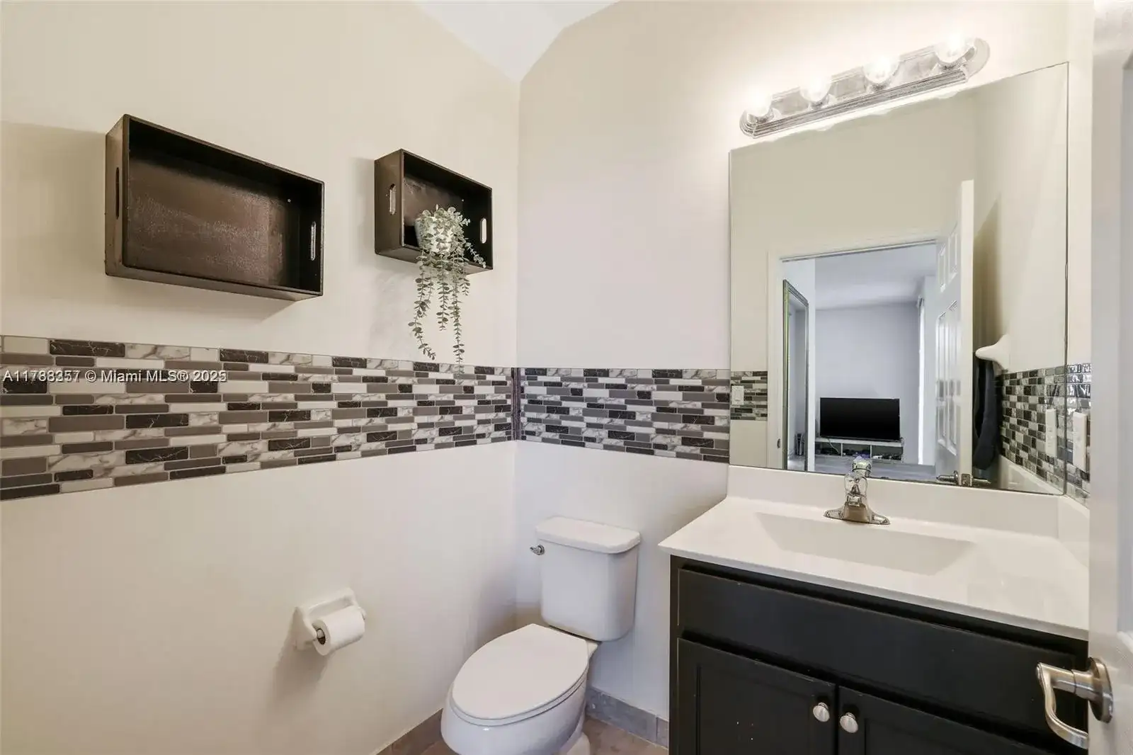 516 SE 35th Ter, Homestead FL 33033 photo 5
