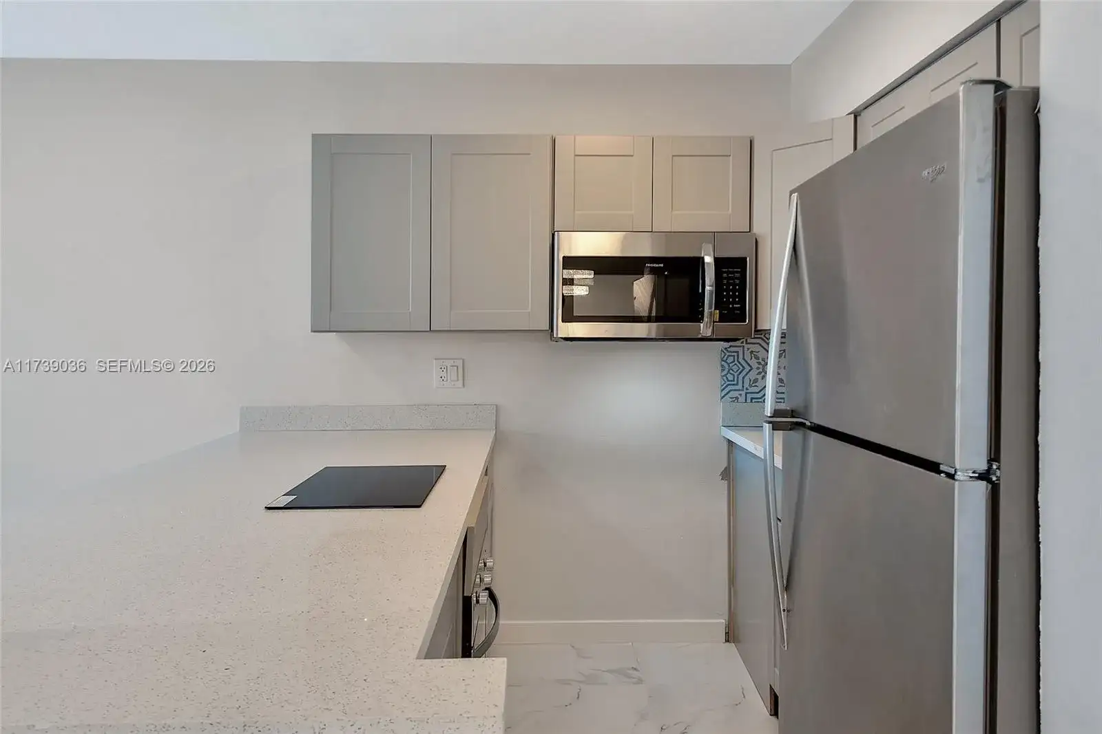 820 SW 11th Ave # 14B, Hallandale Beach FL 33009 photo 4