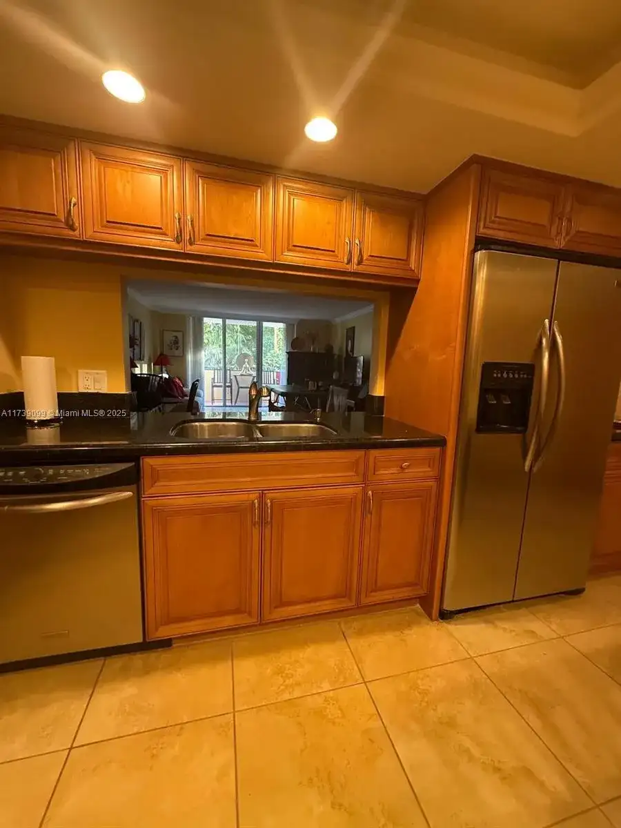 1147 Hillsboro Mile # 204, Hillsboro Beach FL 33062 photo 4