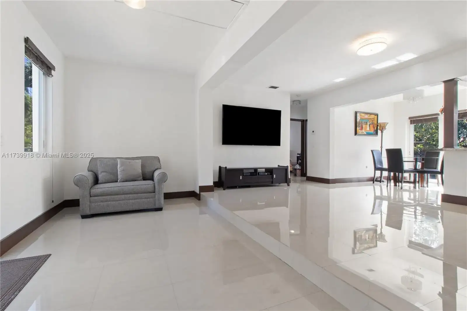 4350 SW 2nd St, Miami FL 33134 photo 4