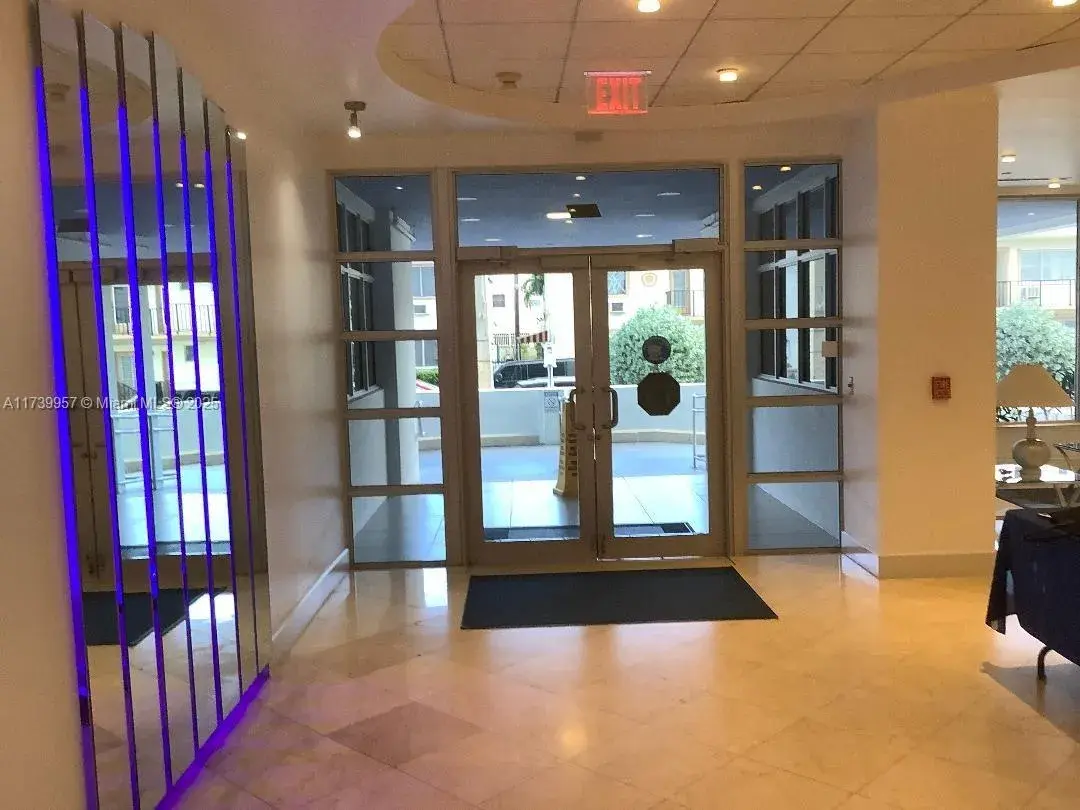 401 69th St # 401, Miami Beach FL 33141