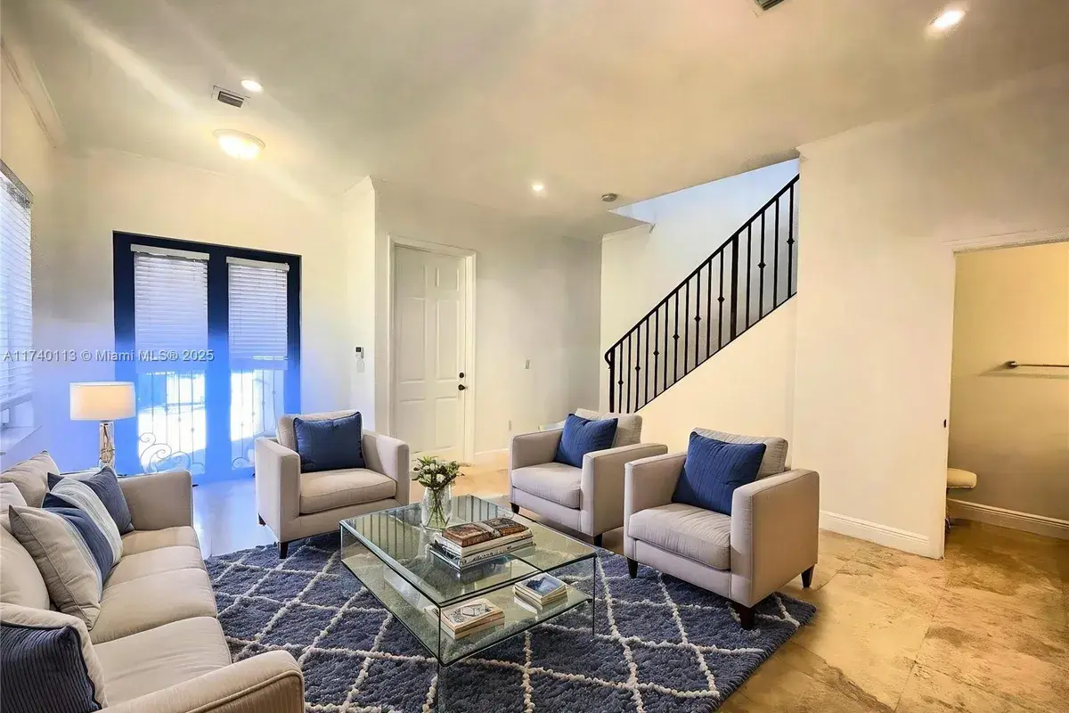 3056 Elizabeth St # 3056, Miami FL 33133