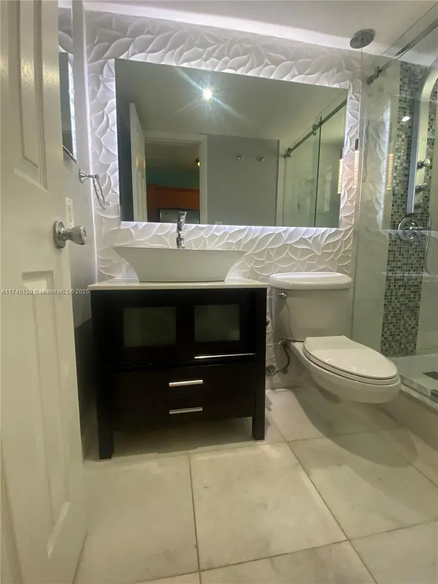 1420 Pennsylvania Ave # 205, Miami Beach FL 33139