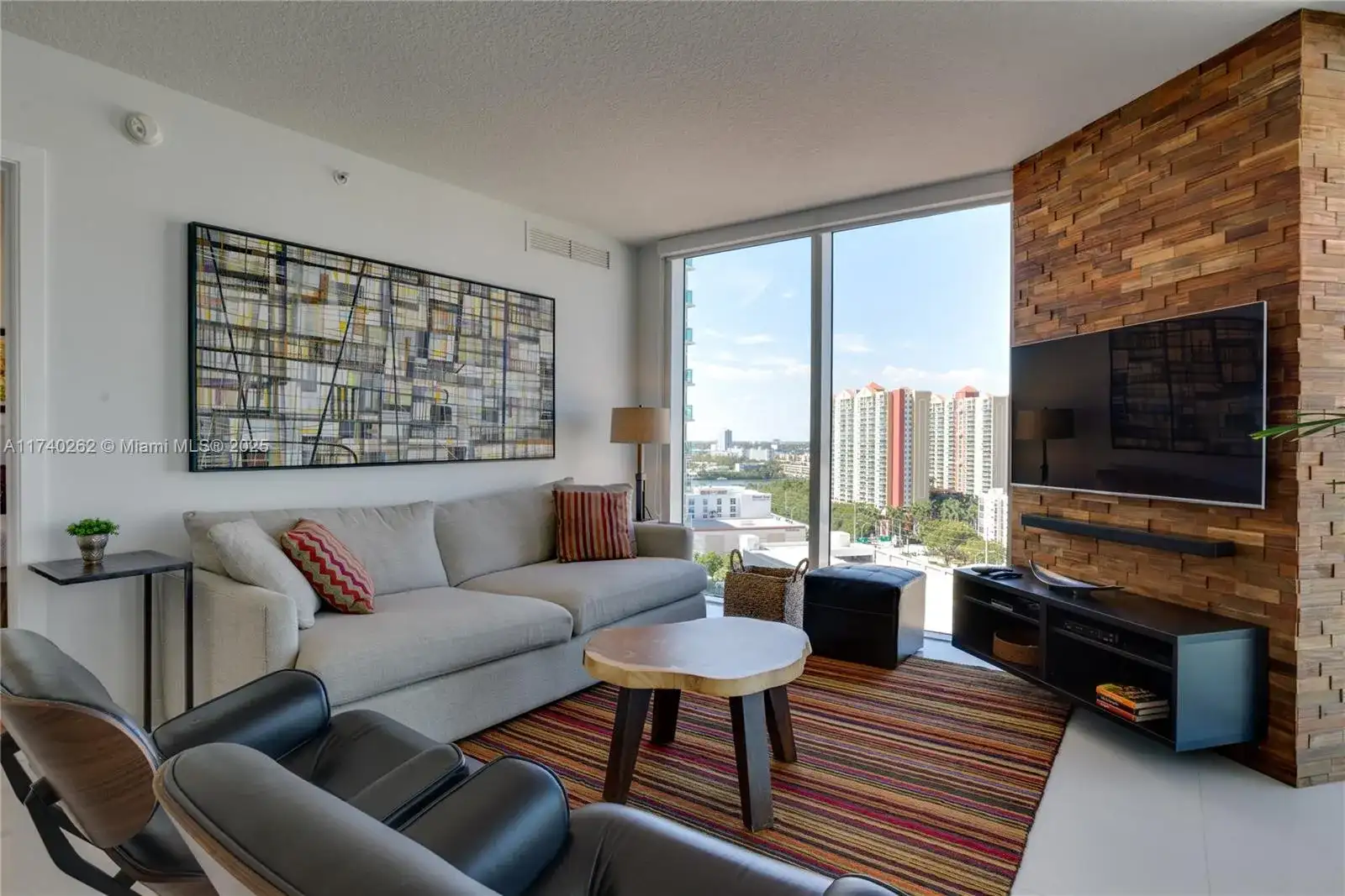 150 Sunny Isles Blvd # 1603, Sunny Isles Beach FL 33160 photo 2