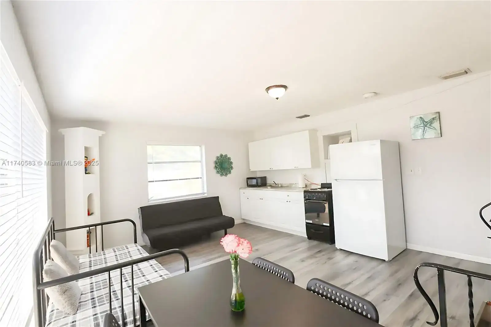 141 Mcarthur Pkwy # A, Pembroke Pines FL 33024 photo 4