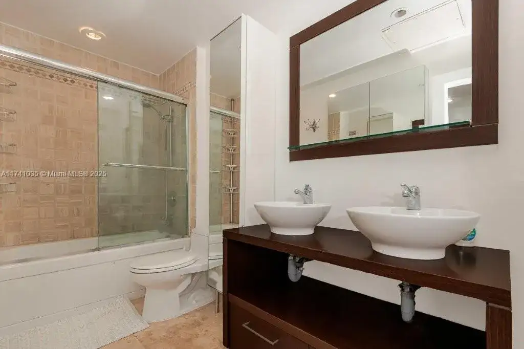 2301 Collins Ave # 1629, Miami Beach FL 33139 photo 4