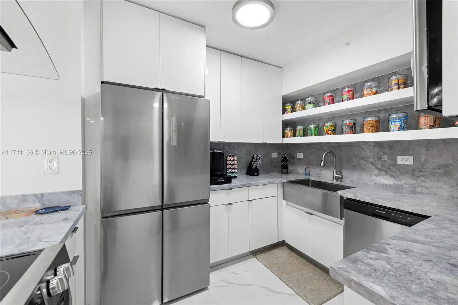 1500 Bay Rd # 746S, Miami Beach FL 33139 photo 4
