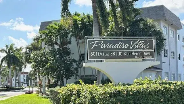 581 Blue Heron Dr # B, Hallandale Beach FL 33009