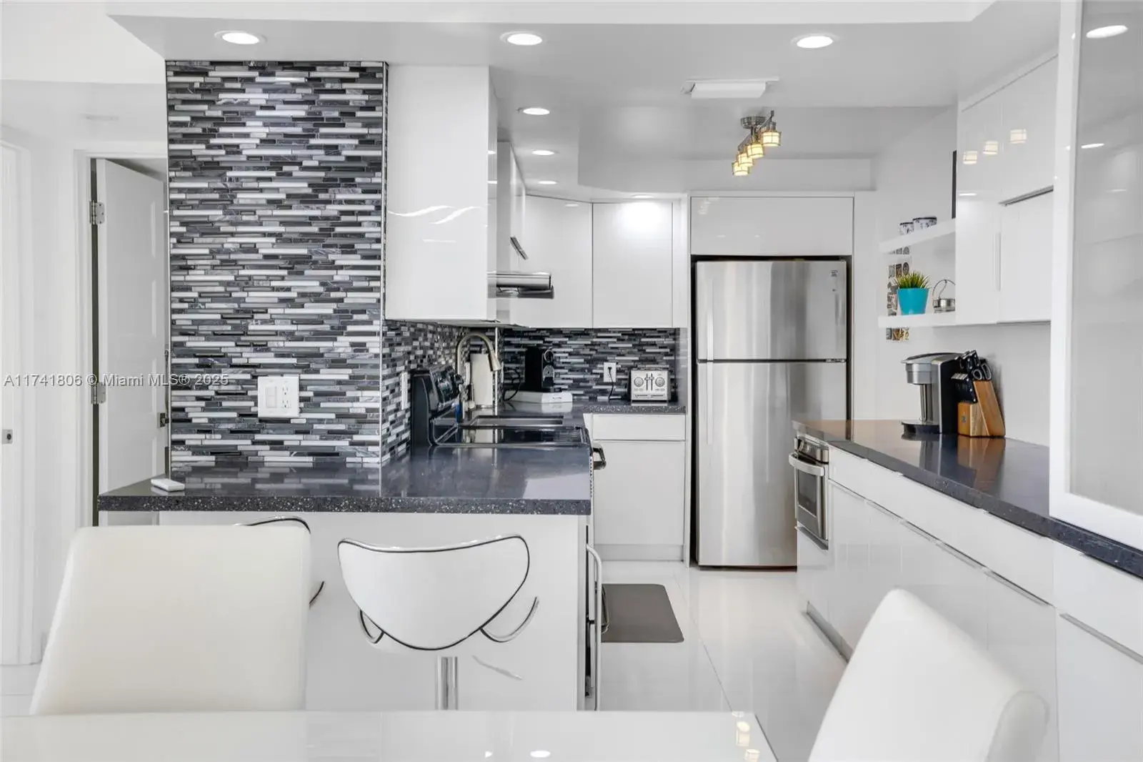 3031 N Ocean Blvd # 604, Fort Lauderdale FL 33308