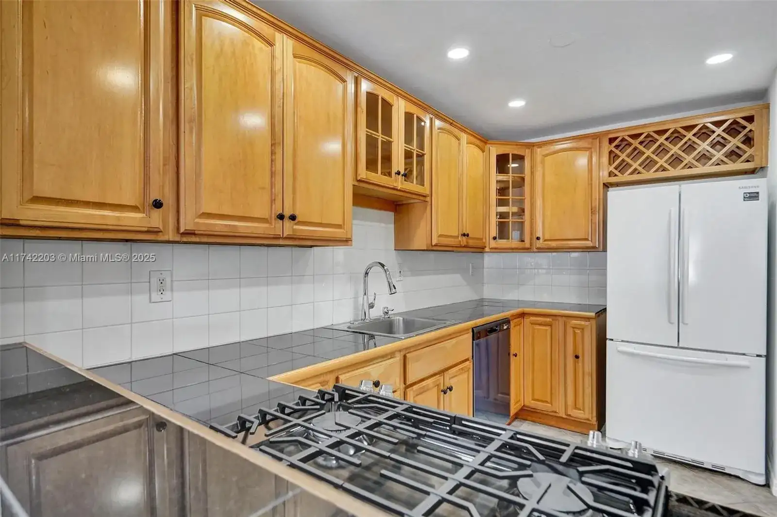 8650 SW 67th Ave # 1022, Pinecrest FL 33156 photo 2