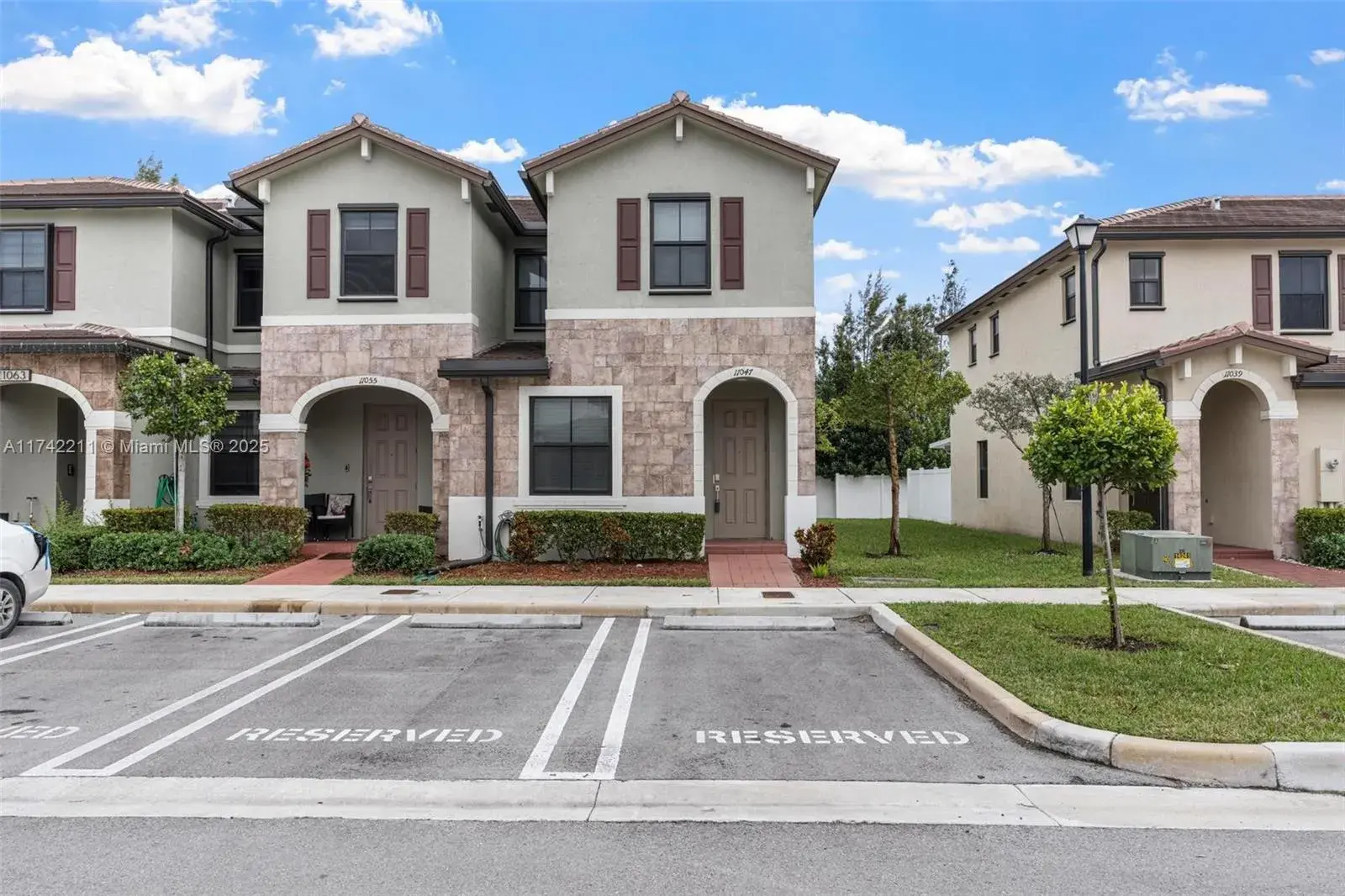 11047 W 32nd Ln, Hialeah FL 33018