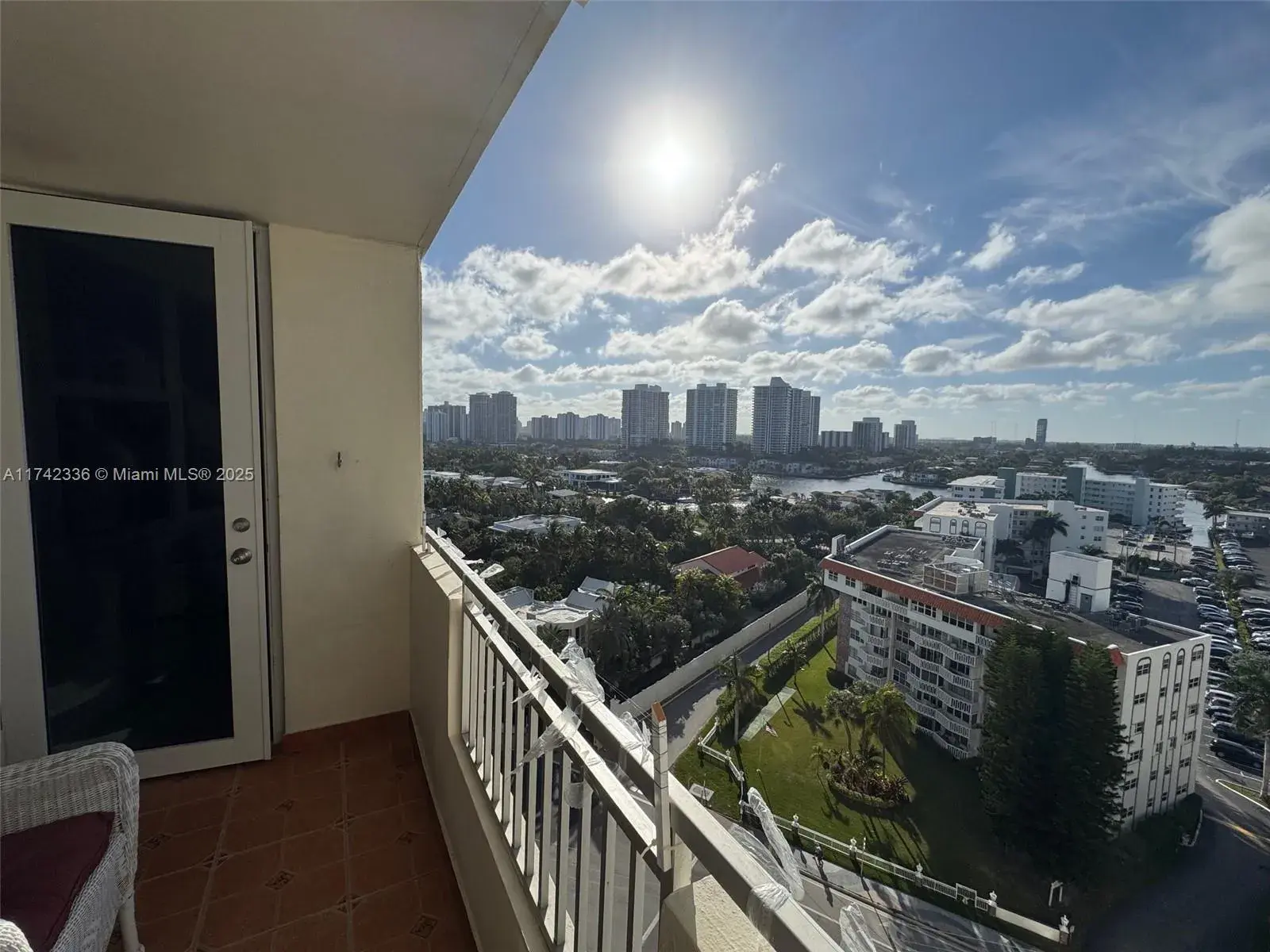 3180 S Ocean Dr # 1217, Hallandale Beach FL 33009