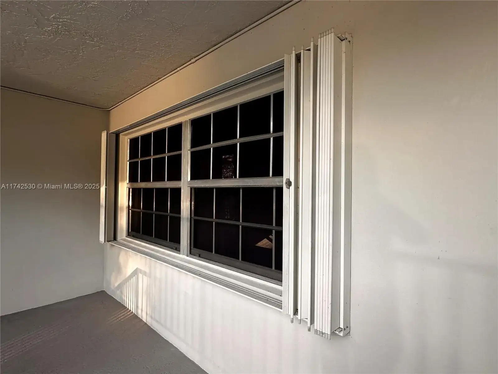 4261 W Palm Aire Dr # 207, Pompano Beach FL 33069 photo 2