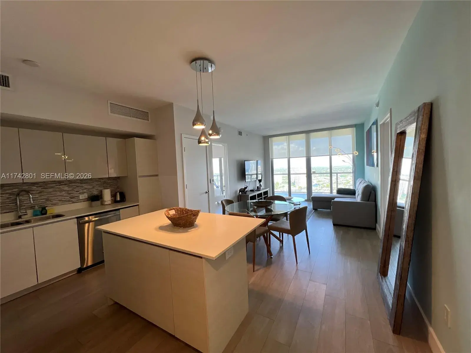 2600 E Hallandale Beach Blvd # T3110, Hallandale Beach FL 33009
