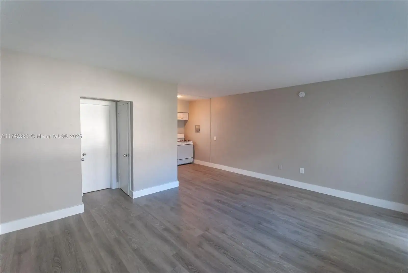 9270 E Bay Harbor Dr # 7A, Bay Harbor Islands FL 33154 photo 3