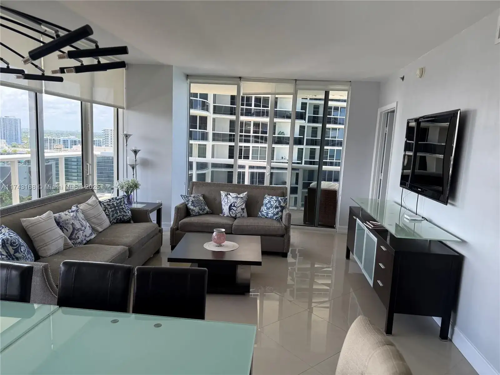1830 S Ocean Dr # 1708, Hallandale Beach FL 33009 photo 4