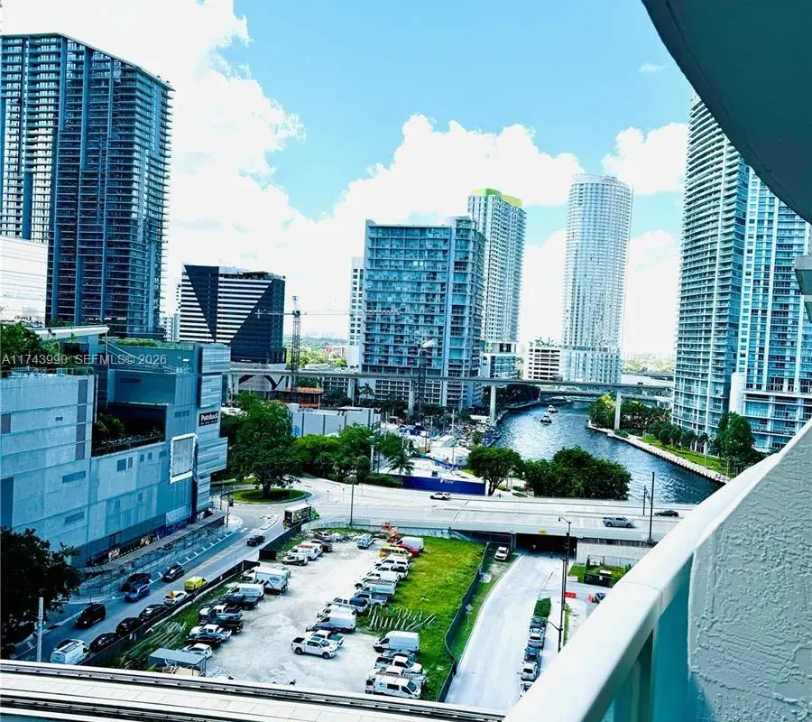 41 SE 5th St # 808, Miami FL 33131