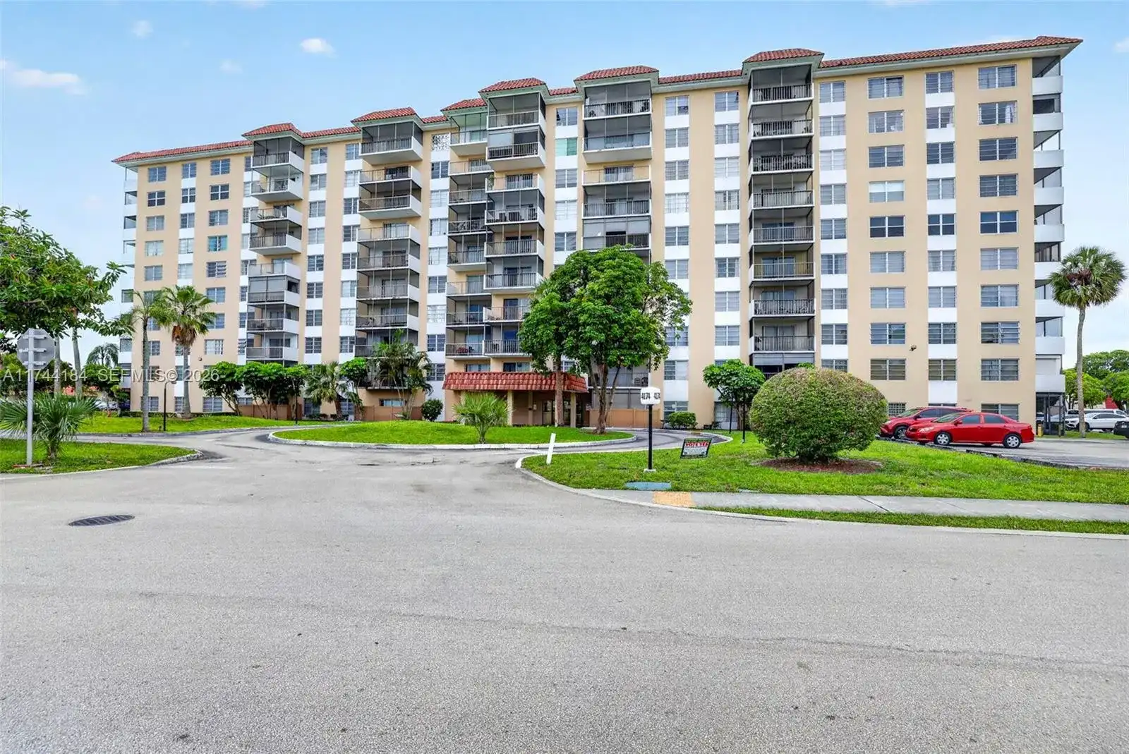 4174 Inverrary Drive # 706, Lauderhill FL 33319