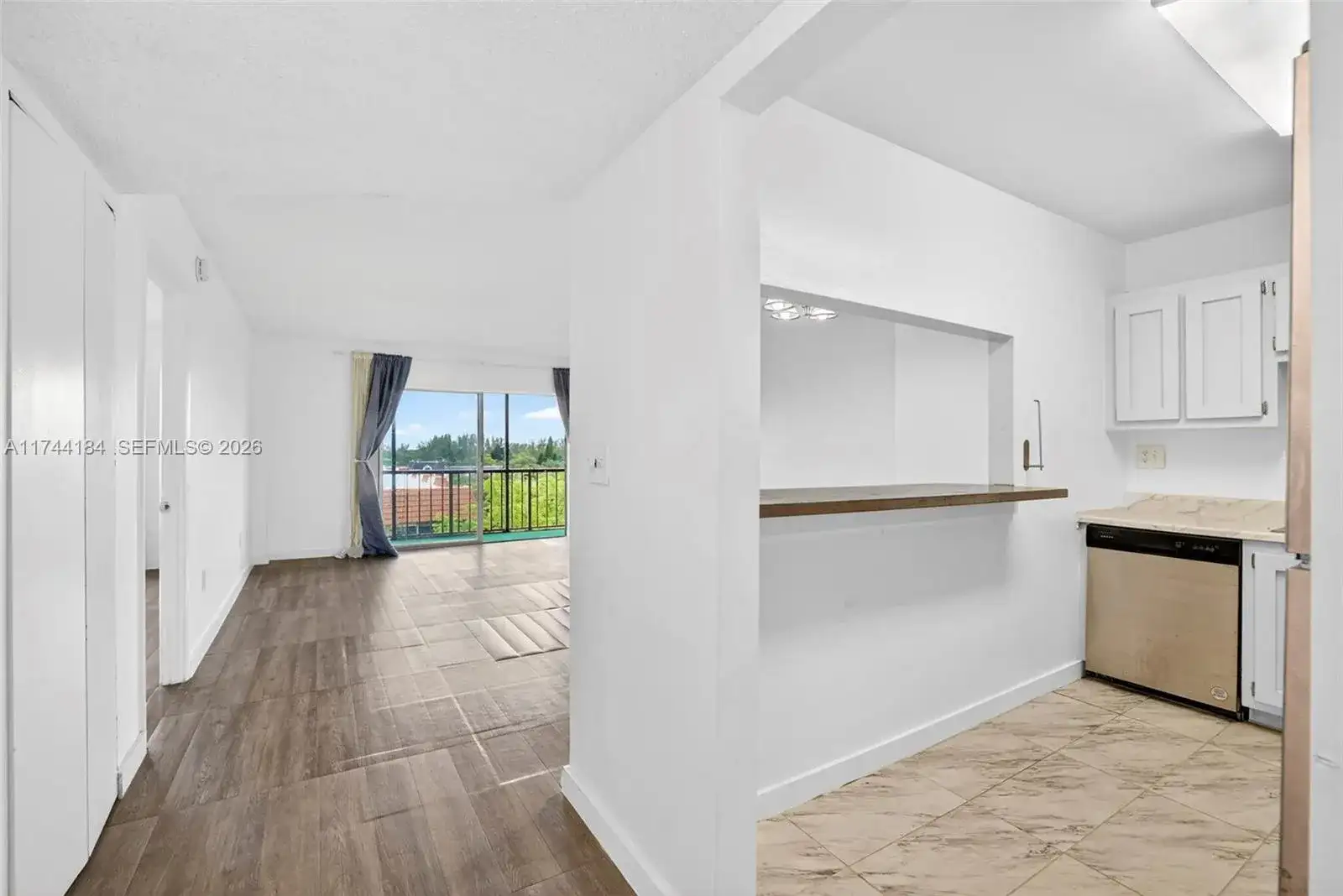 4174 Inverrary Drive # 706, Lauderhill FL 33319 photo 2