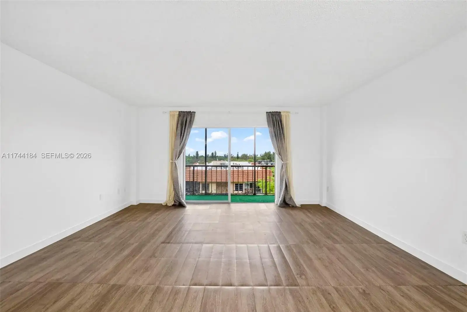 4174 Inverrary Drive # 706, Lauderhill FL 33319 photo 4