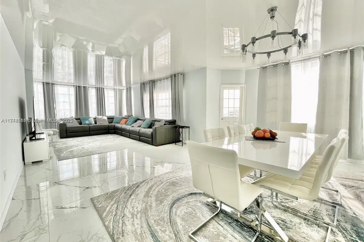1980 S Ocean Dr # 15Q, Hallandale Beach FL 33009