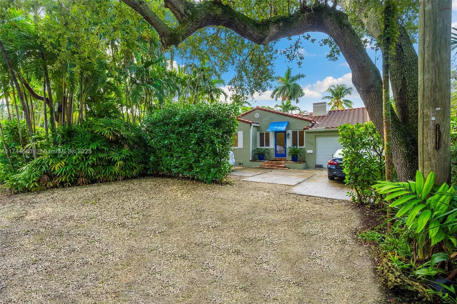 236 NE 85th St, El Portal FL 33138 photo 2