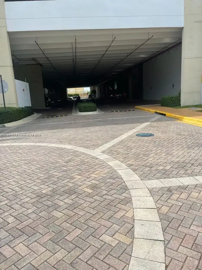 1755 E Hallandale Beach Blvd, Hallandale Beach FL 33009 photo 4