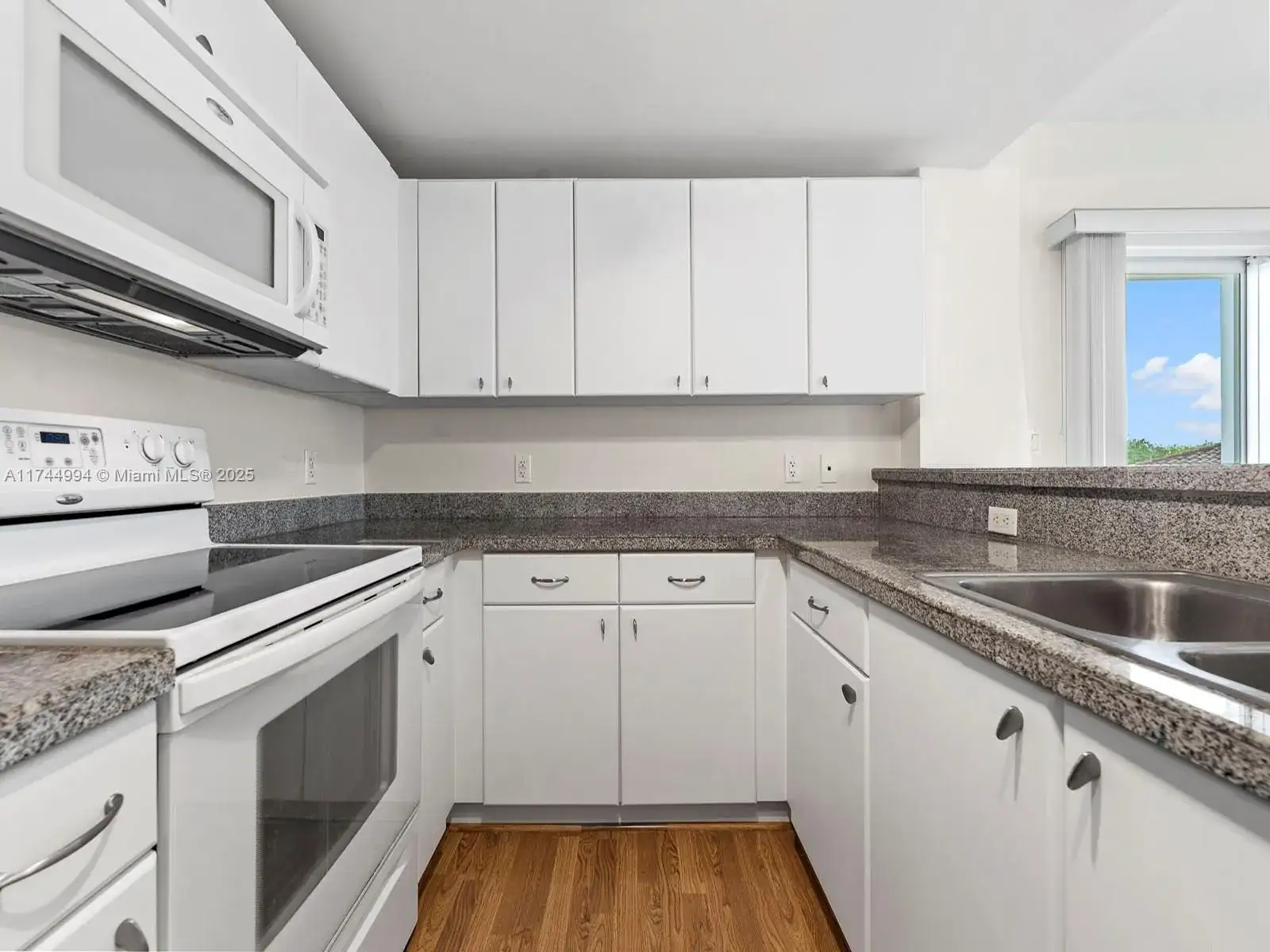 2740 SW 28th Ter # 508, Miami FL 33133 photo 3