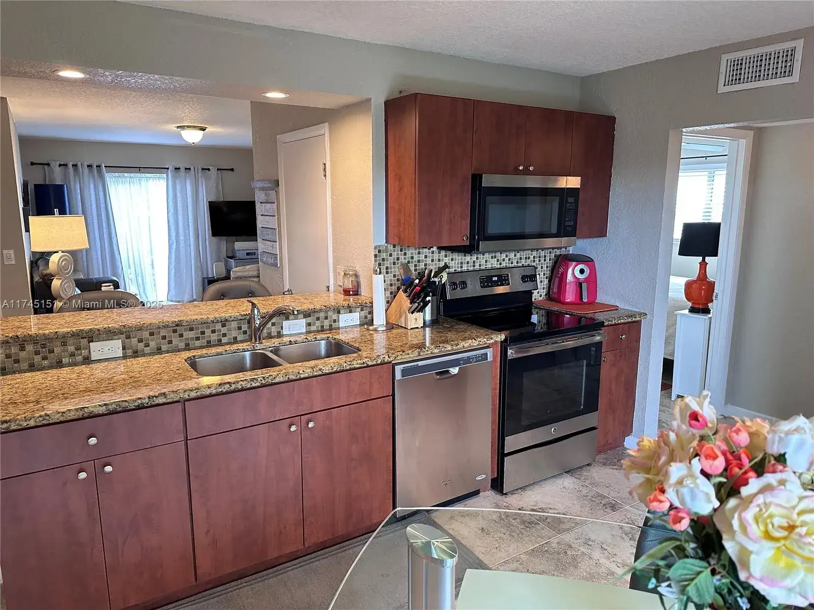 5302 NE 6th # A16, Oakland Park FL 33334 photo 5
