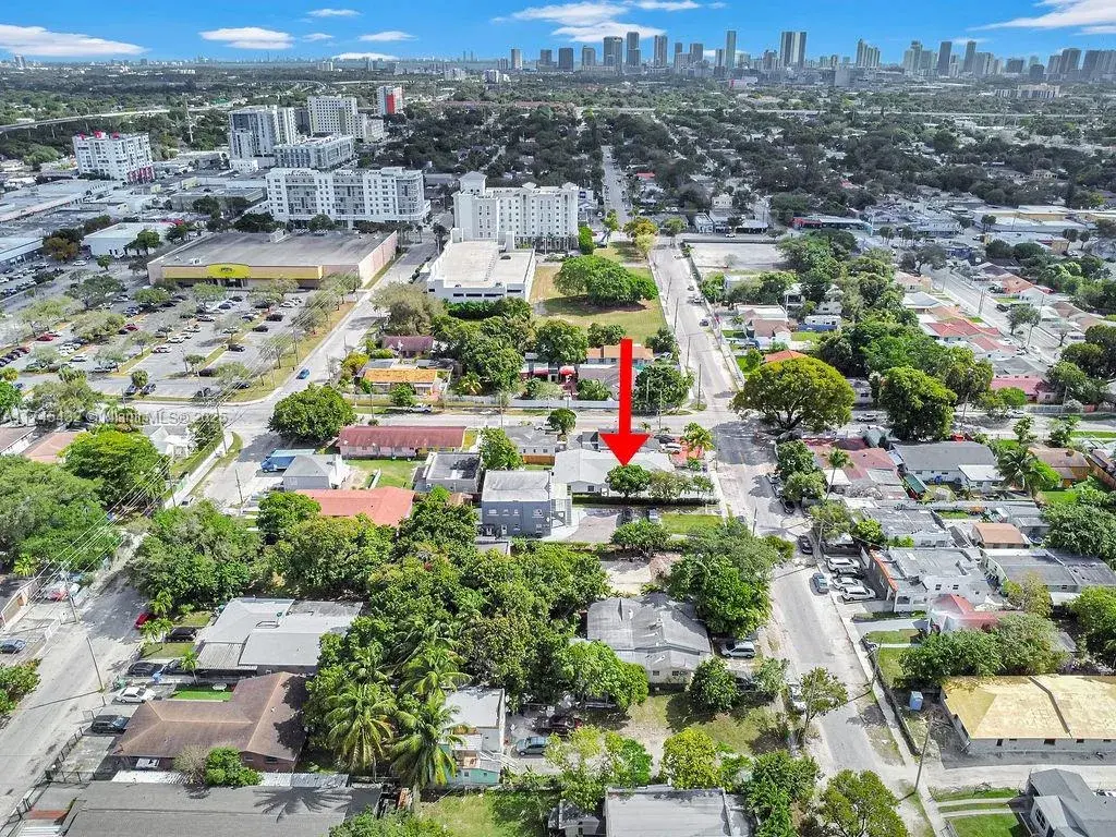 1807 NW 33rd St, Miami FL 33142