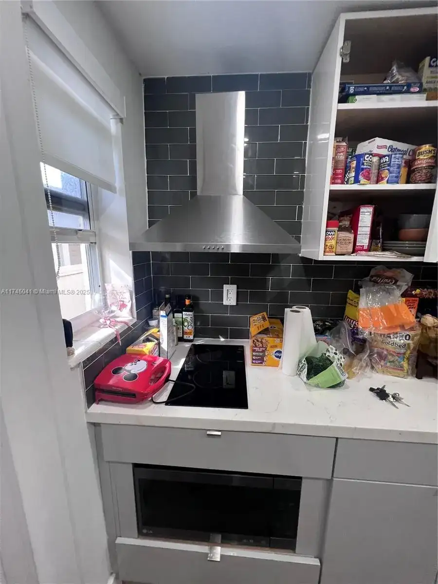 944 Meridian Ave # 5, Miami Beach FL 33139 photo 5