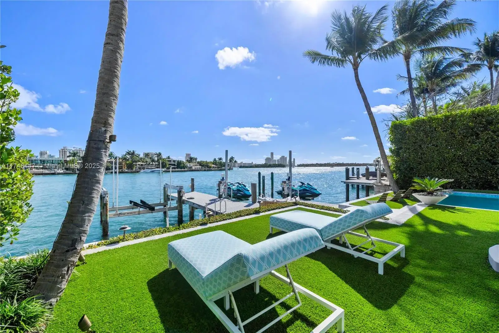 227 E DILIDO DR, Miami Beach FL 33139 photo 2