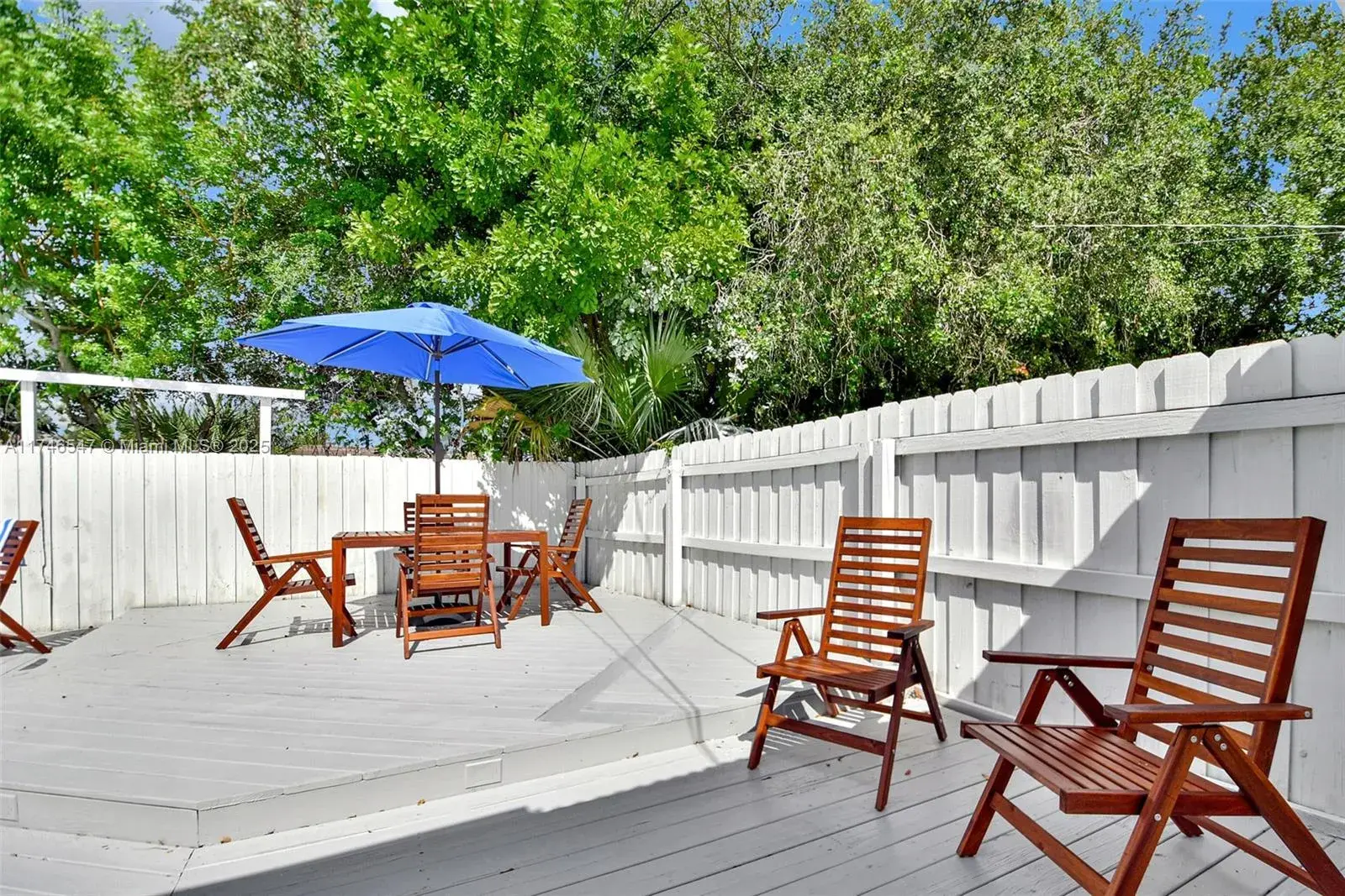 730 N 64th Ave, Hollywood FL 33024
