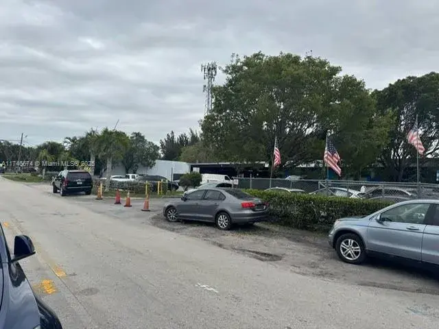 4420 Peters Rd, Fort Lauderdale FL 33317