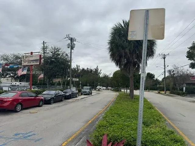 4420 Peters Rd, Fort Lauderdale FL 33317