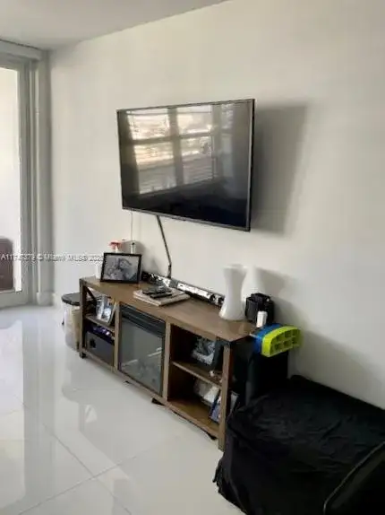 100 Lincoln Rd # 727, Miami Beach FL 33139 photo 3