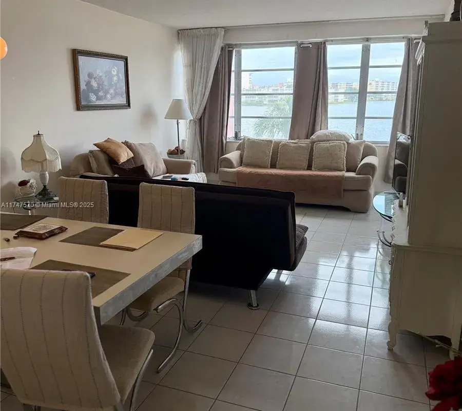 18555 NE 14th Ave # 618, Miami FL 33179